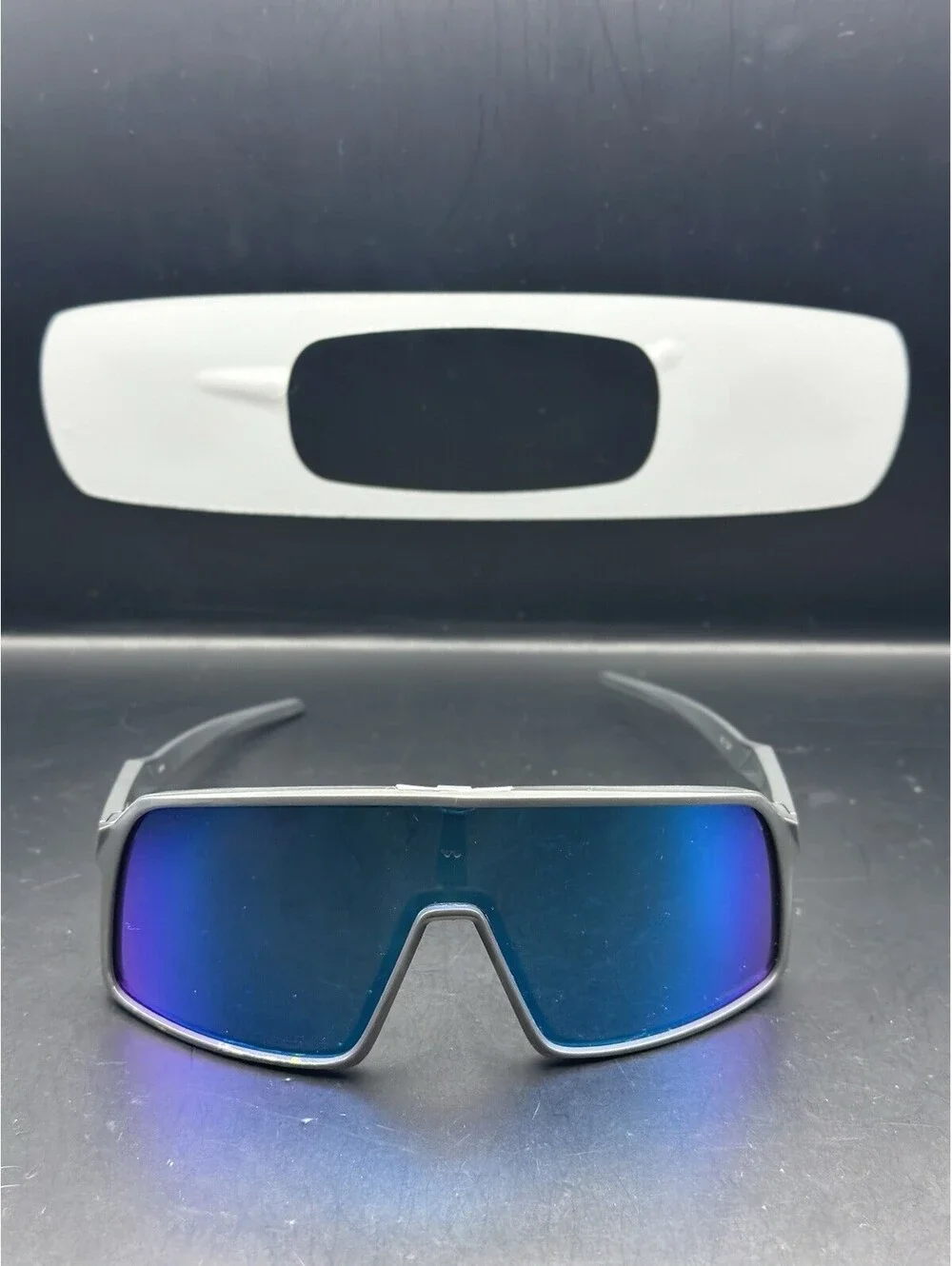 Oakley Sutro Matte Carbon w/ Prizm Sapphire Lens/(Nosepad Included)